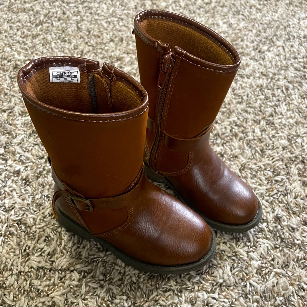 Toddler boots size 7